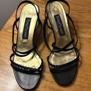 Evan Picone Black and Gold Heels